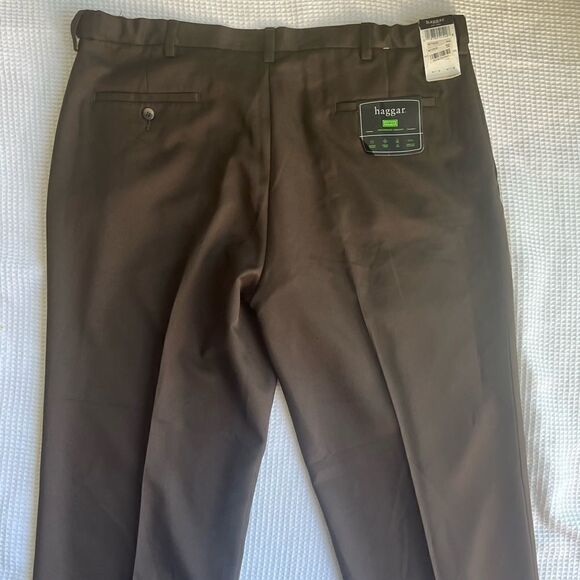 NWT Haggar Men's Plain Front No Iron Stretch Brown Pants sz 40W x 32L - Picture 4 of 10